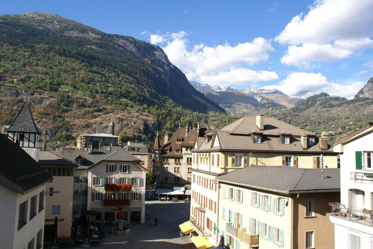Hotel Du Pont Brig Exterior photo